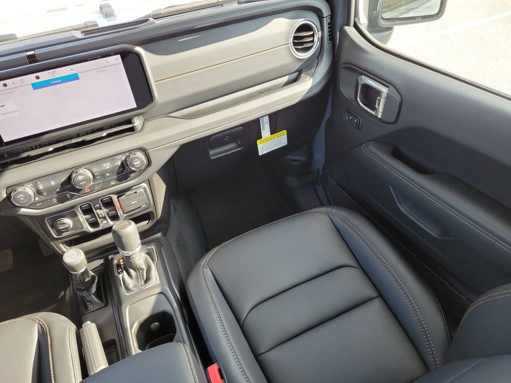 New 2026 Jeep Gladiator Mojave AWD/4WD image 16