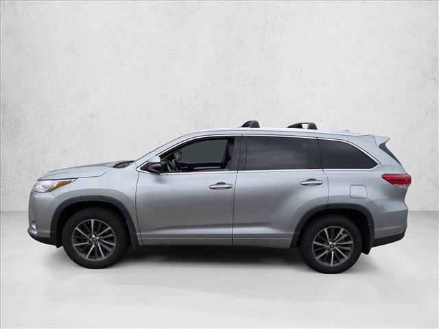 Used 2017 Toyota Highlander XLE image 8