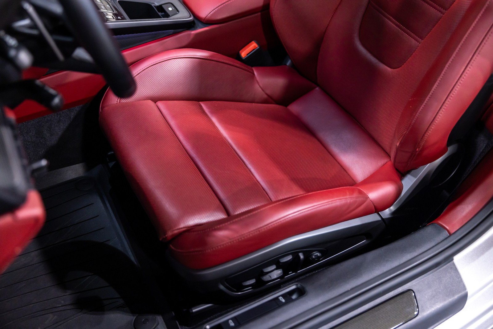 Used 2022 Porsche 911 Cabriolet image 43