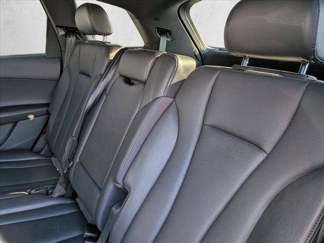 Used 2017 Audi Q7 3.0T Premium Plus w/ Premium Plus Package image 16