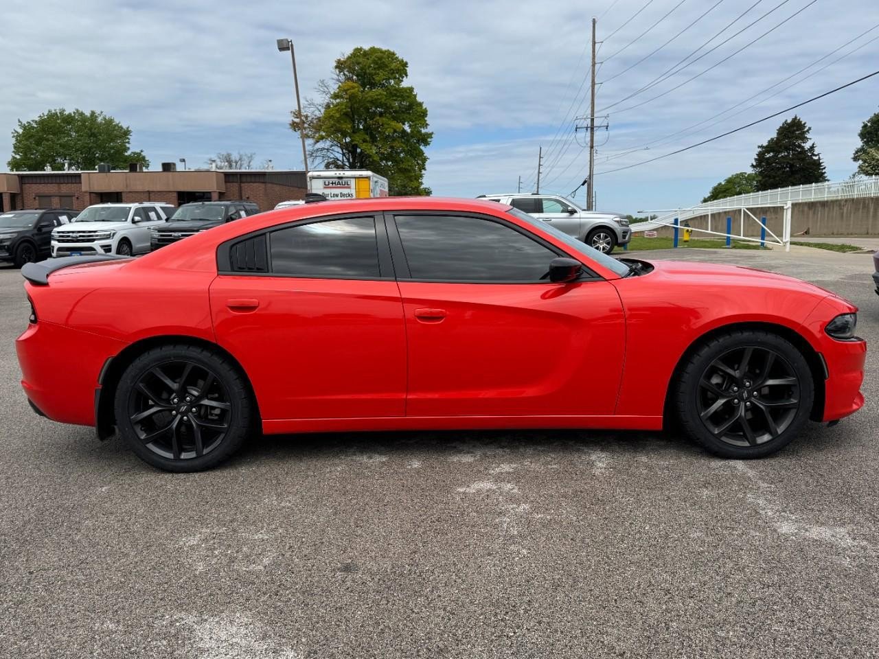 Used 2021 Dodge Charger SXT w/ Blacktop Package RWD image 2