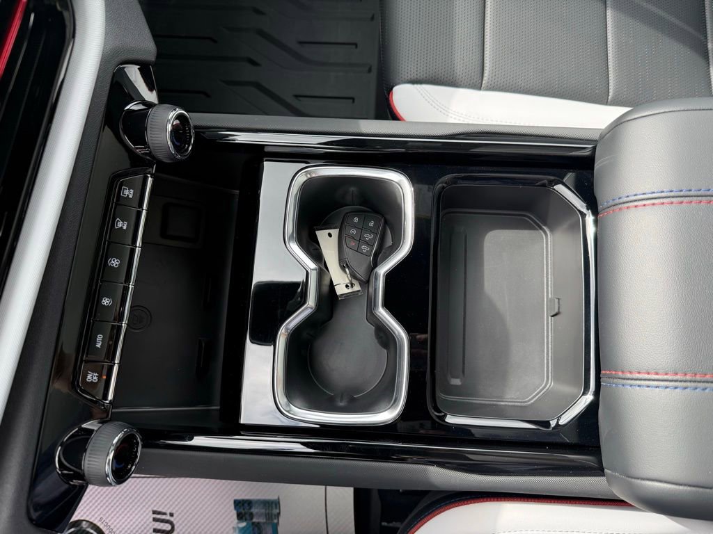 Used 2025 Chevrolet Silverado EV RST image 42