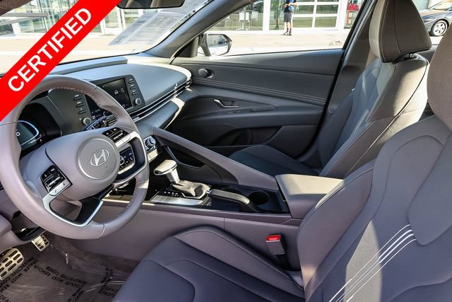 Used 2025 Hyundai Elantra Sport FWD image 20