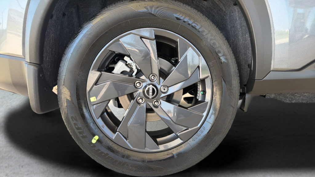 New 2026 Nissan Rogue SV AWD/4WD image 13