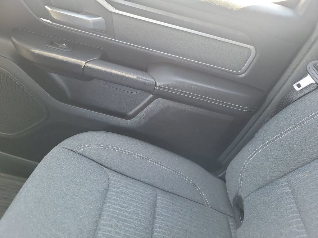 Used 2021 RAM 1500 Big Horn AWD/4WD image 14