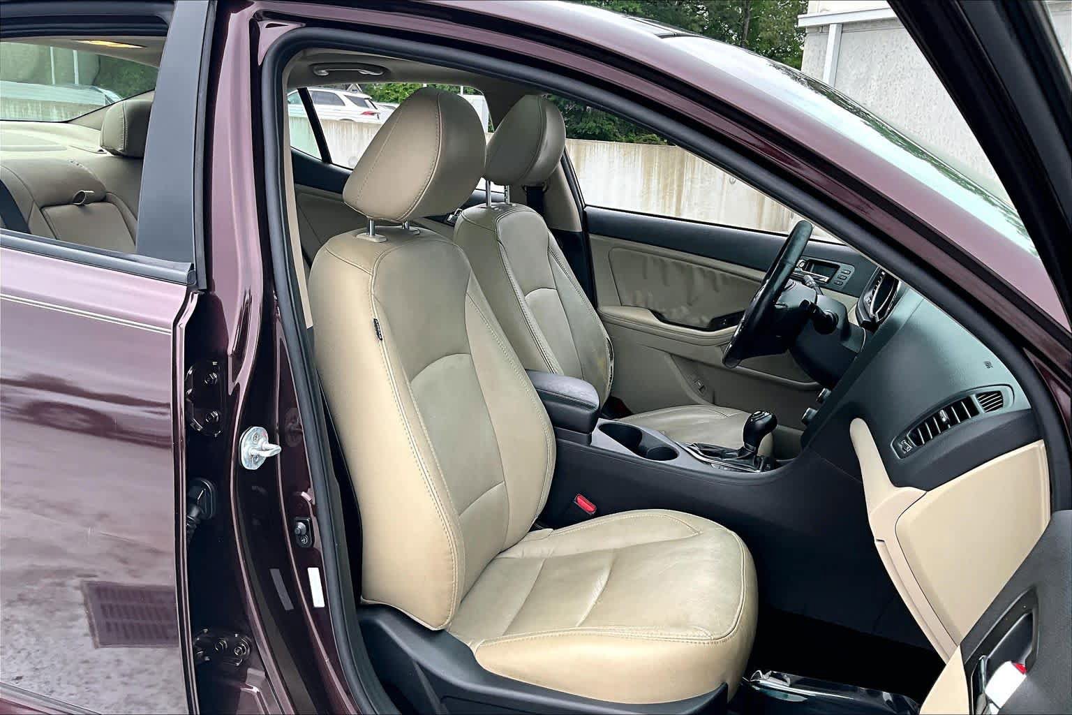 Used 2013 Kia Optima EX w/ Premium Pkg FWD image 9