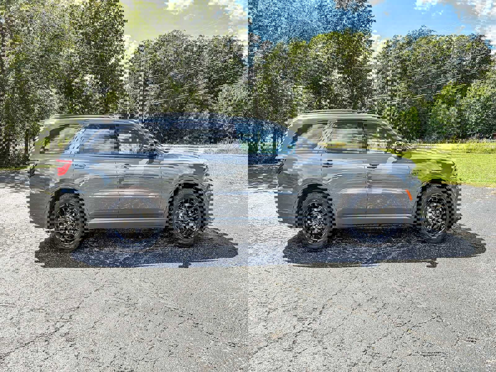New 2026 Dodge Durango R/T w/ Blacktop Redline Package image 8