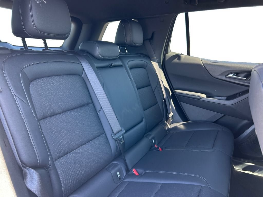 Used 2026 Chevrolet Equinox LT w/ Convenience Package II AWD/4WD image 18