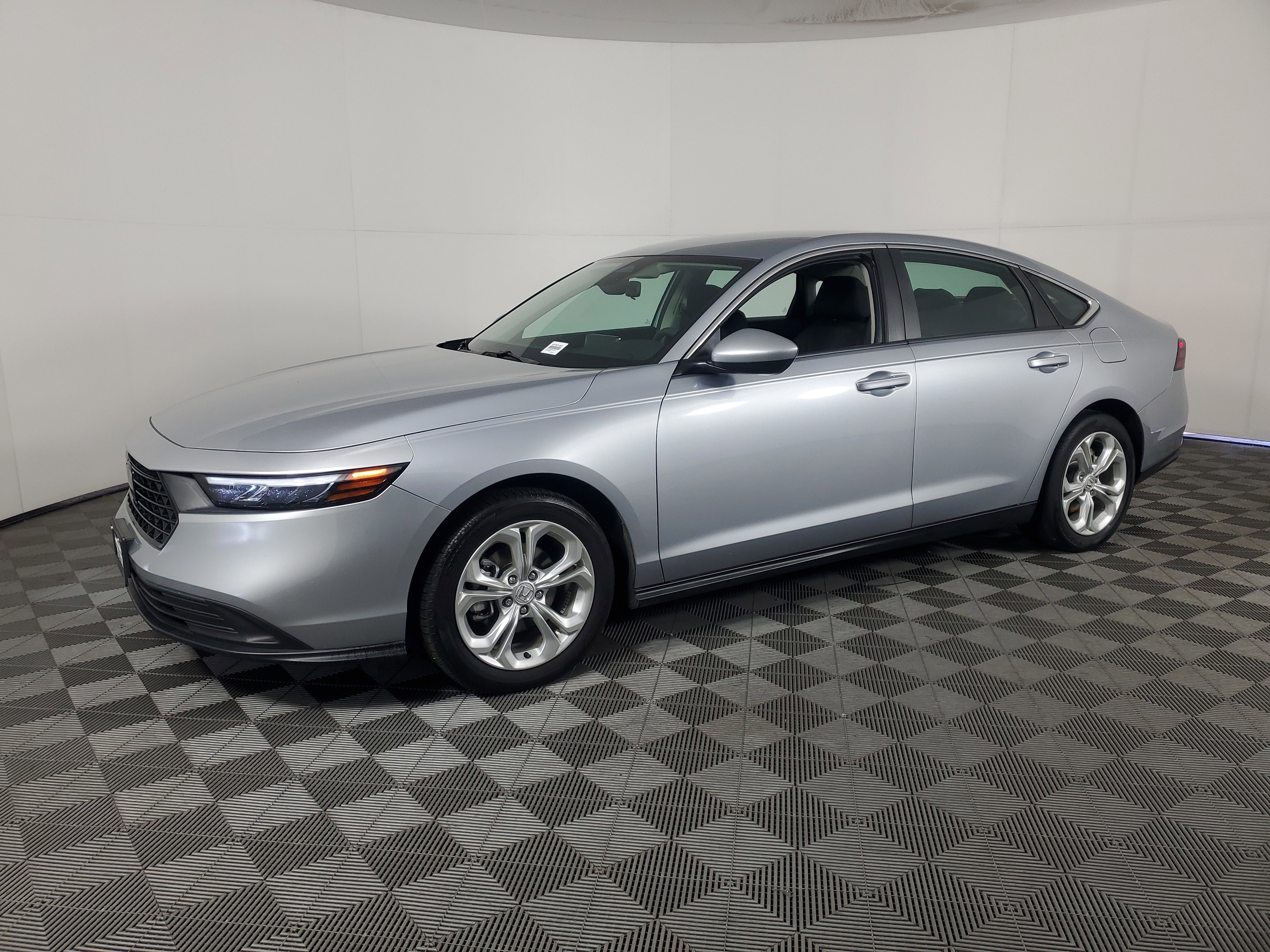 Certified 2023 Honda Accord LX image 8