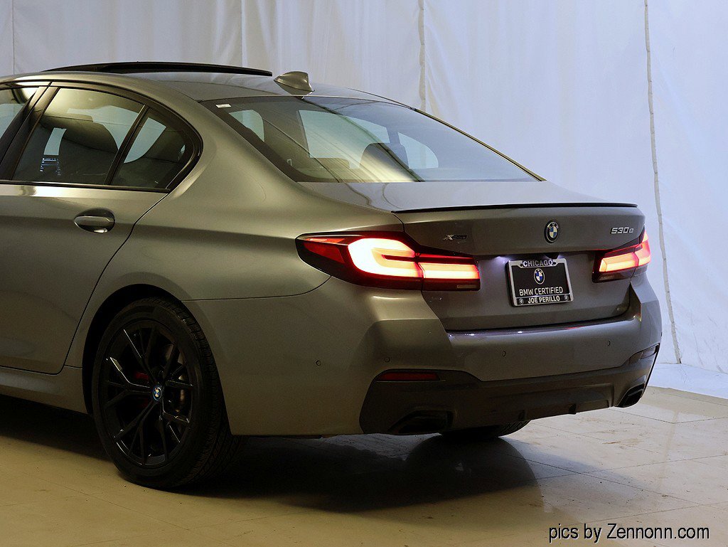 Certified 2023 BMW 530e xDrive w/ Premium Package image 8
