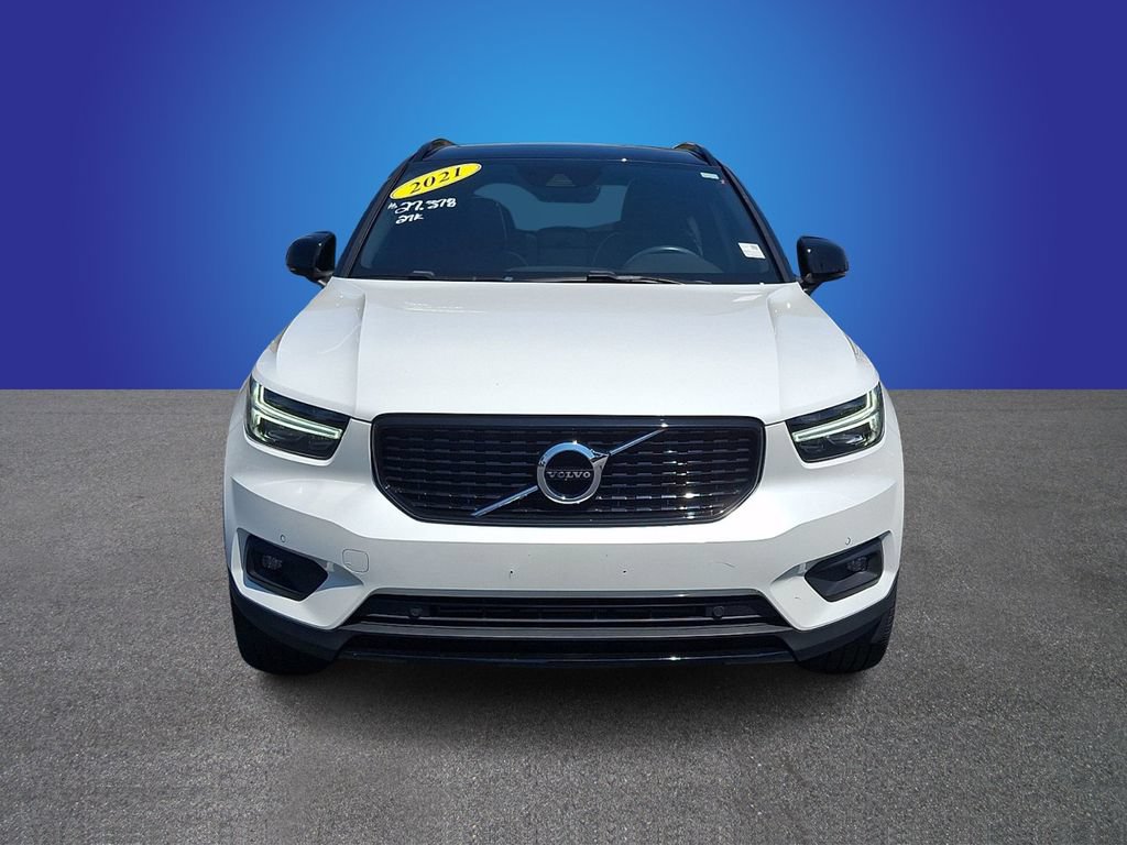 Used 2021 Volvo XC40 T5 R-Design w/ Climate Package AWD/4WD image 2