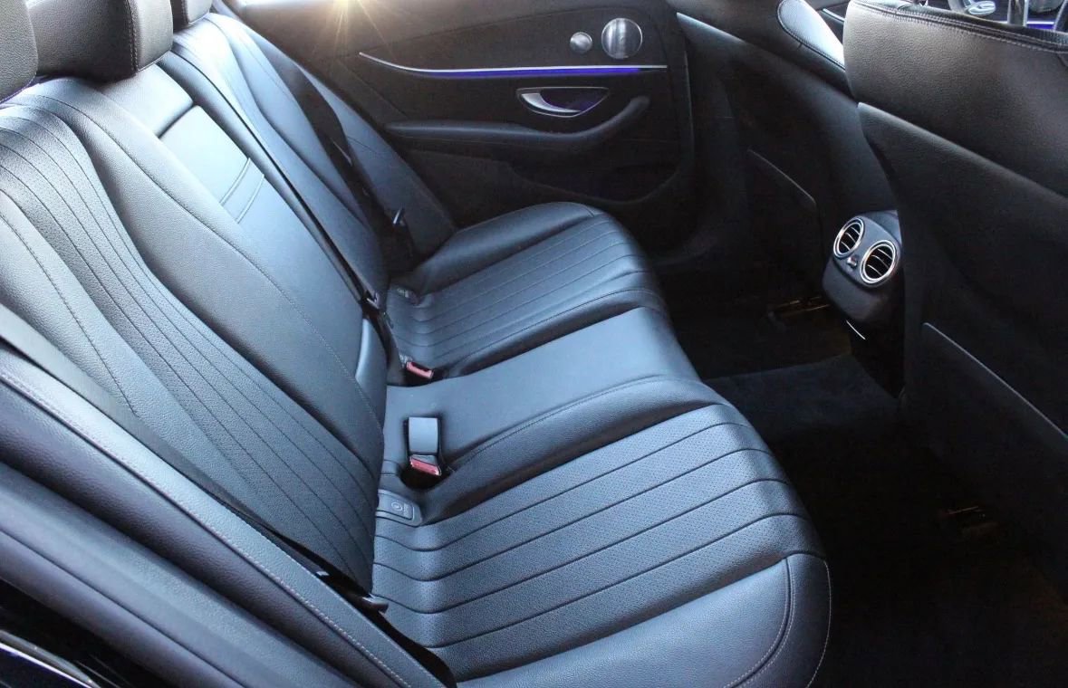 Used 2017 Mercedes-Benz E 300 4MATIC image 11