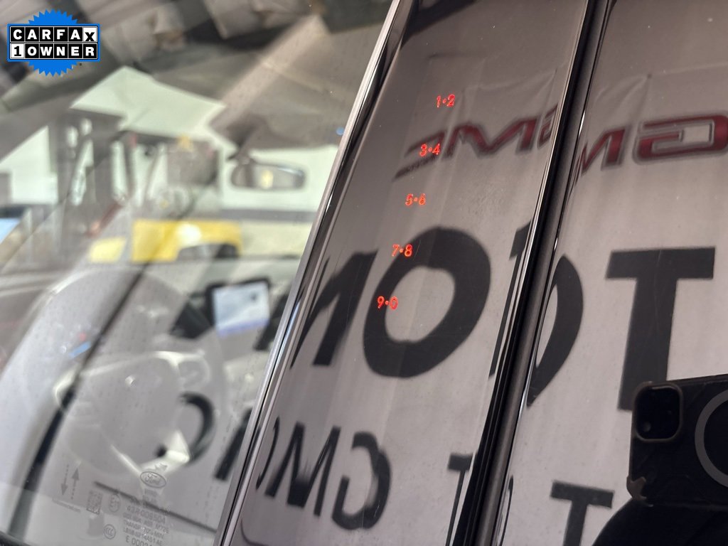 Used 2023 Ford Explorer XLT w/ Equipment Group 202A image 3