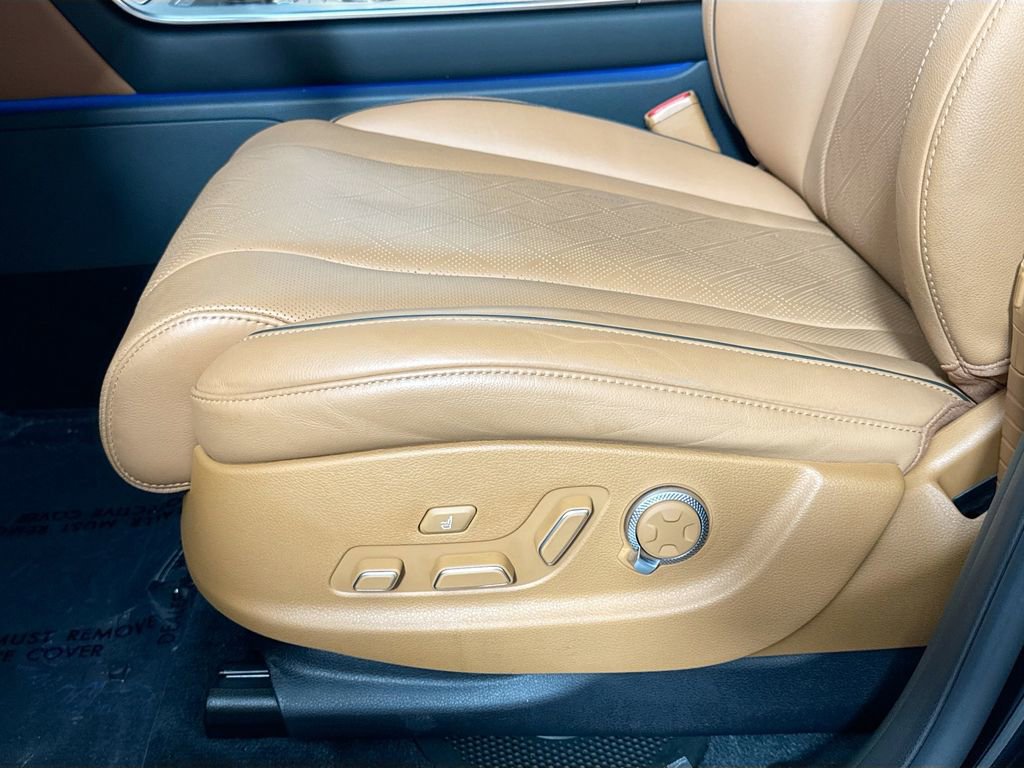 Used 2025 Genesis GV80 2.5T Prestige AWD/4WD image 25