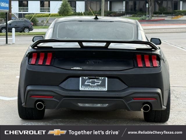 Used 2025 Ford Mustang GT RWD image 7