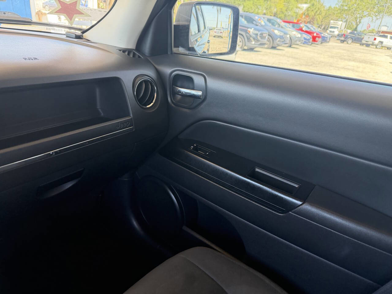 Used 2015 Jeep Patriot Sport w/ Power Value Group FWD image 12