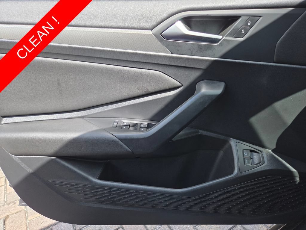 Used 2021 Volkswagen Jetta SE FWD image 26