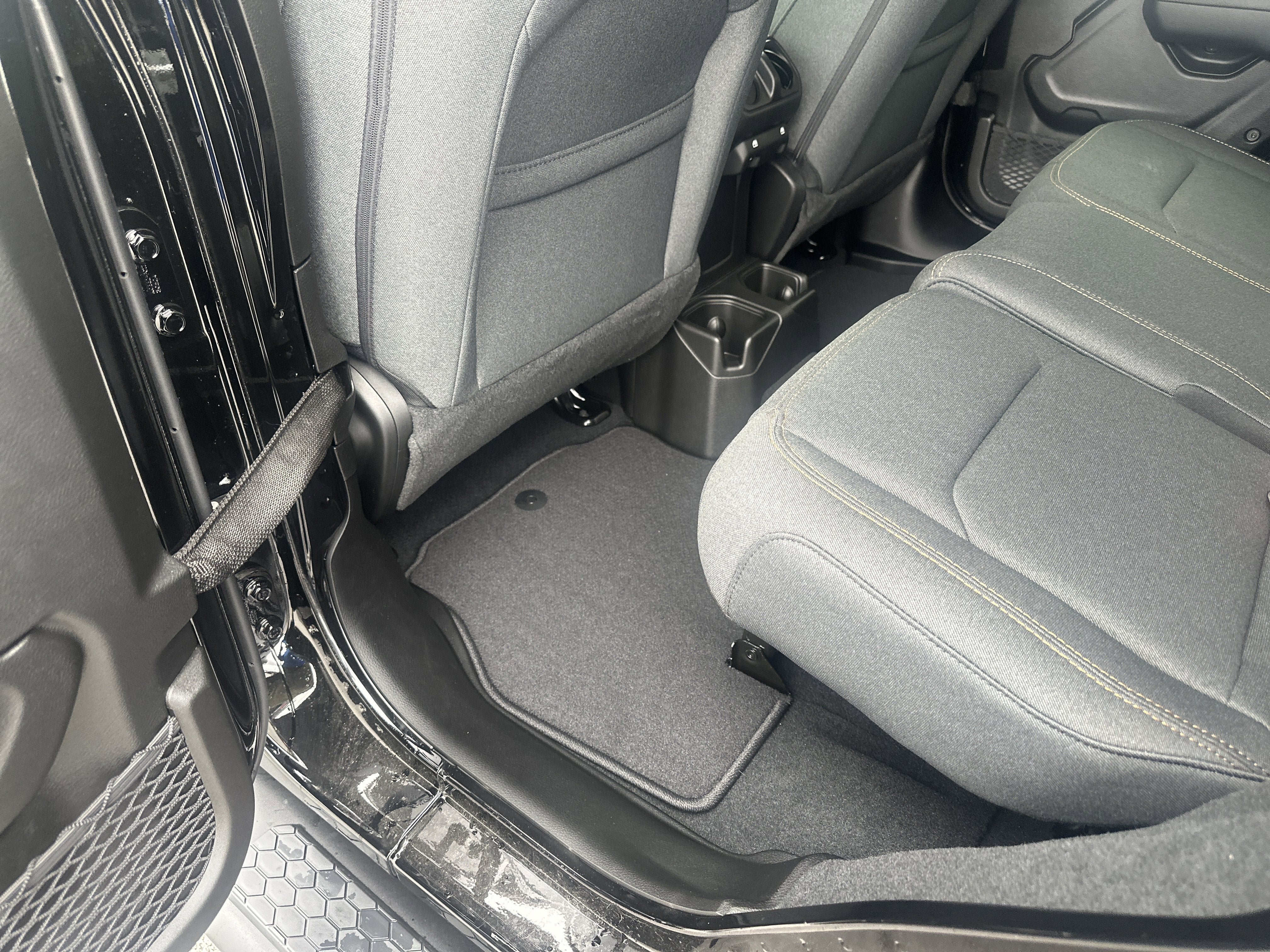 New 2026 Jeep Wrangler Unlimited Sport AWD/4WD image 18