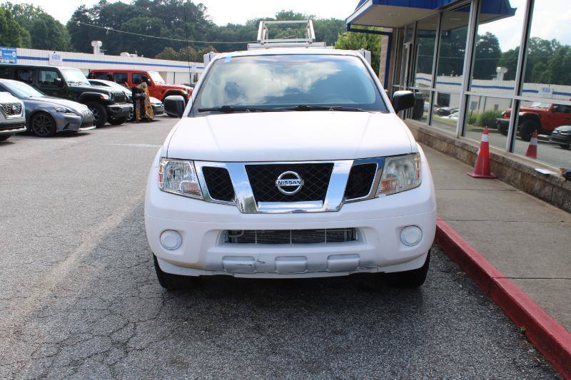 Used 2019 Nissan Frontier SV RWD image 2