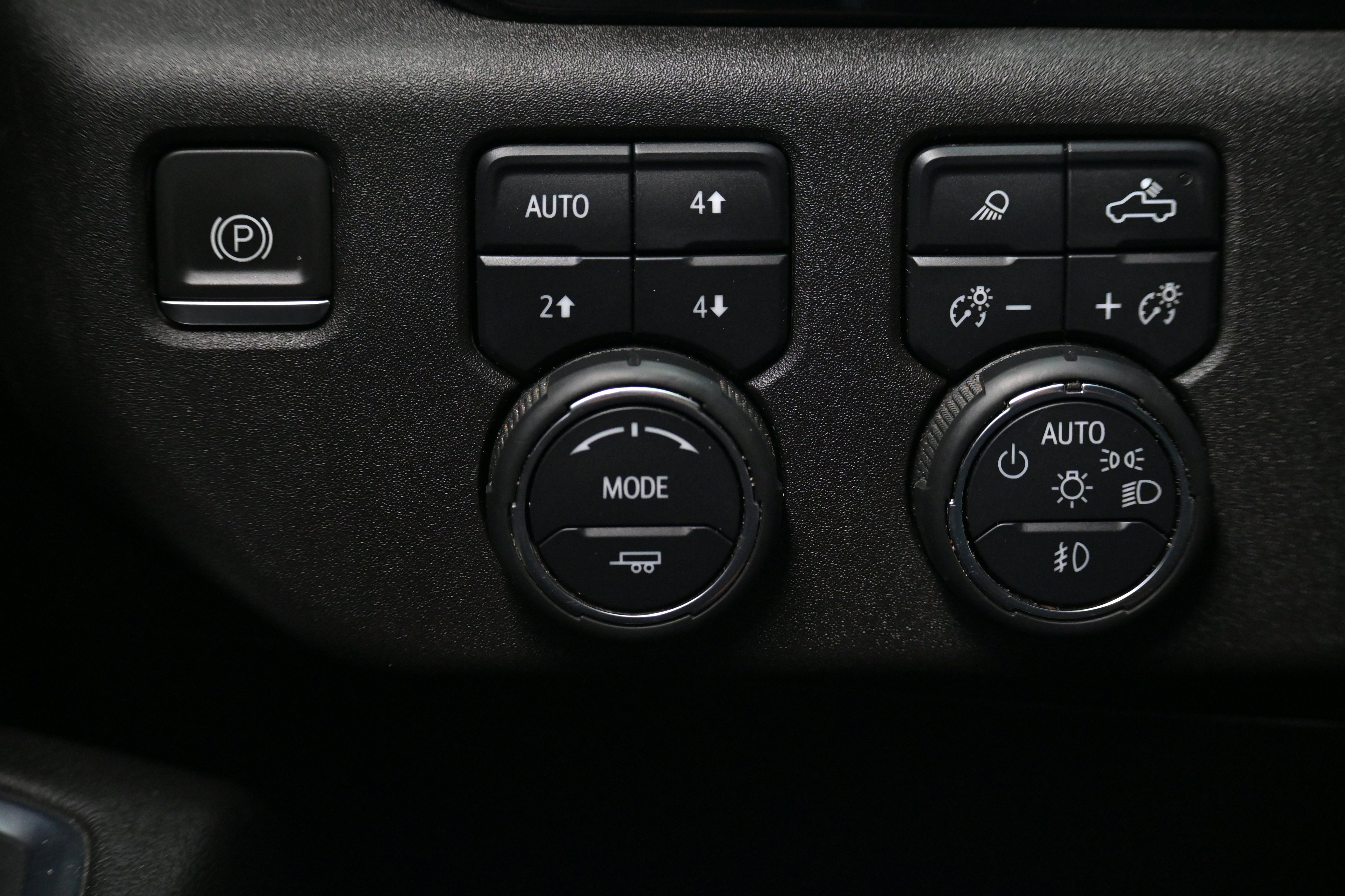 Used 2024 Chevrolet Silverado 2500 High Country w/ High Country Premium Package image 25