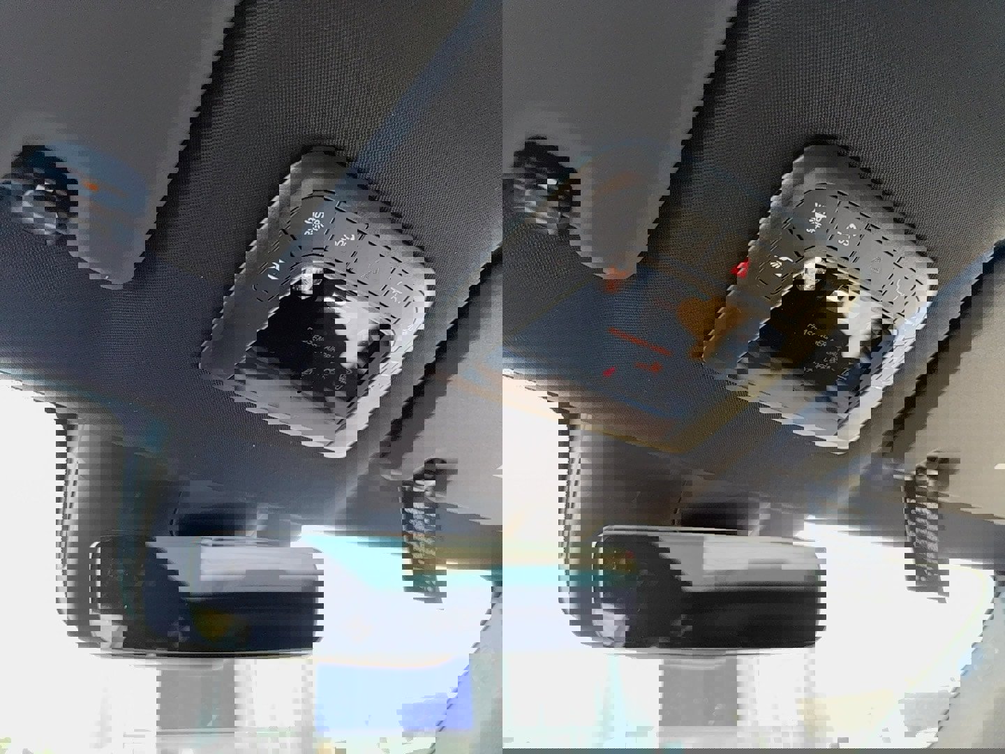 Certified 2025 Volvo EX90 Ultra w/ Protection Package Premier image 23