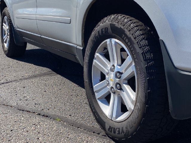 Used 2013 Chevrolet Traverse LT FWD image 14