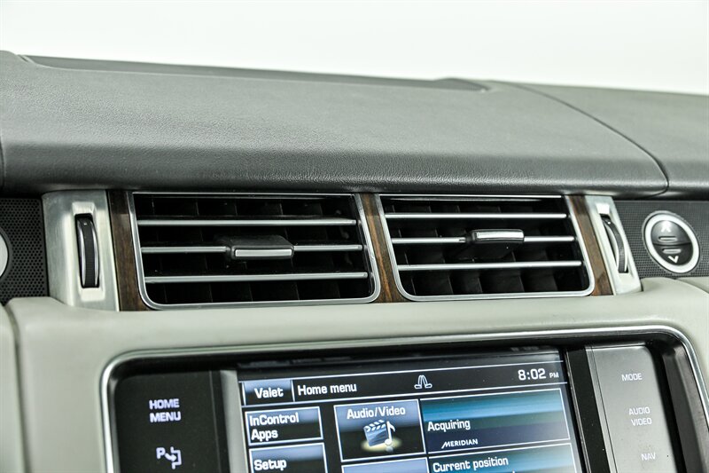 Used 2015 Land Rover Range Rover HSE AWD/4WD image 25