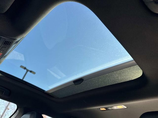 Used 2021 Volkswagen Jetta R-Line w/ R-Line Cold Weather Package image 16