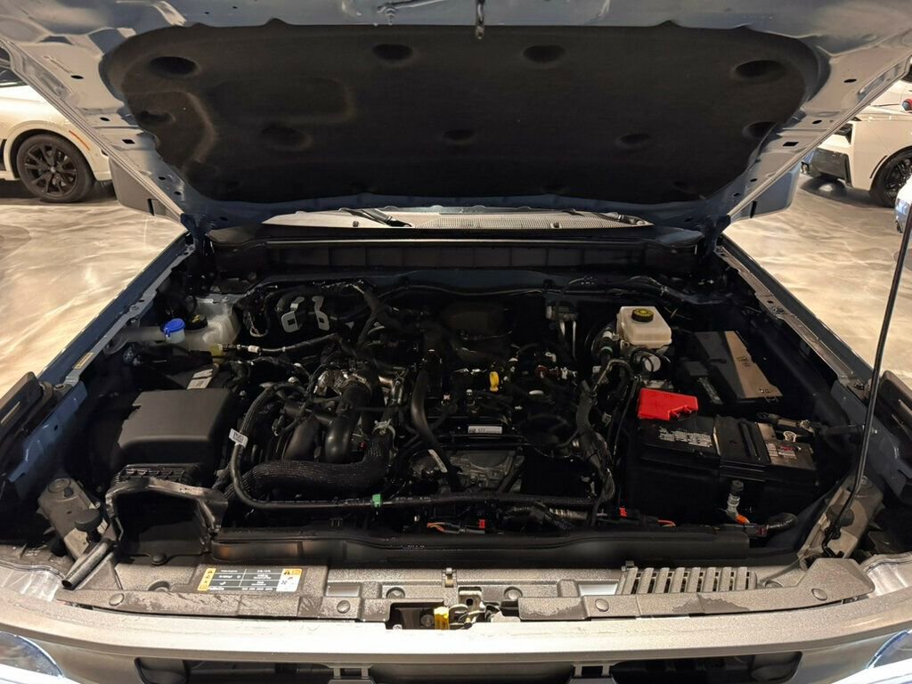 Used 2024 Ford Bronco Big Bend image 30