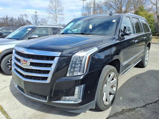 Used 2018 Cadillac Escalade ESV Premium Luxury image 3