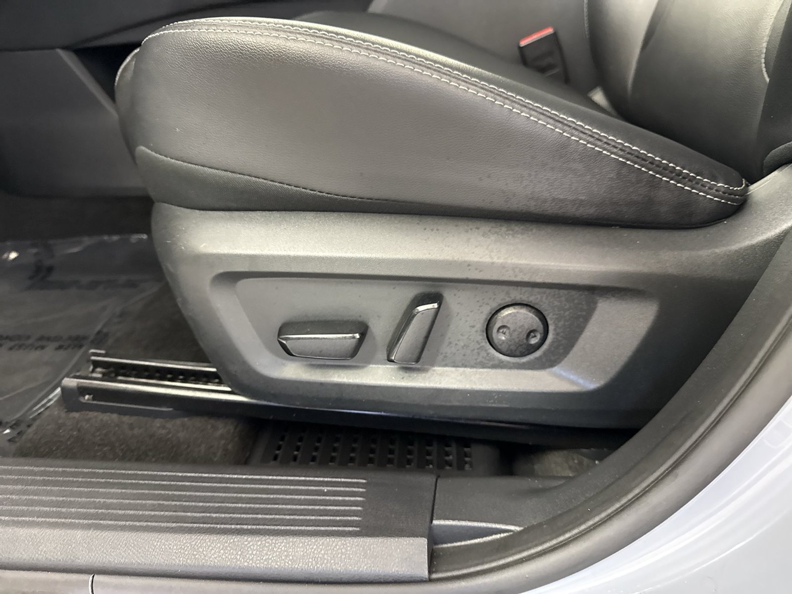 Certified 2023 Nissan Rogue SL w/ SL Premium Package AWD/4WD image 24