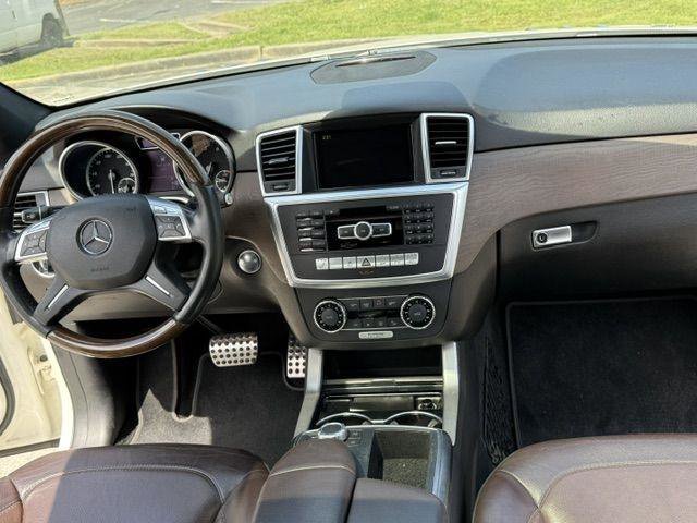 Used 2012 Mercedes-Benz ML 550 4MATIC image 33