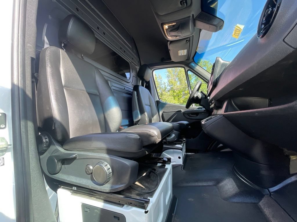Used 2022 Mercedes-Benz Sprinter 3500 image 15