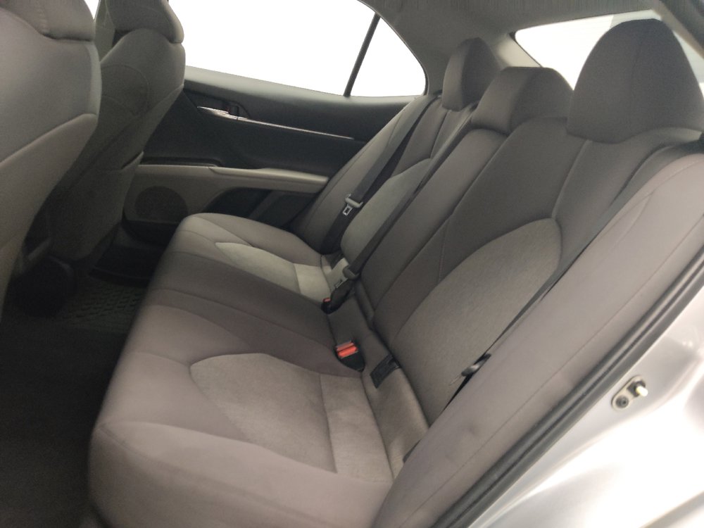 Used 2022 Toyota Camry LE FWD image 18