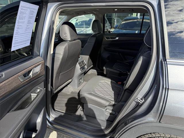 Used 2025 Volkswagen Atlas SEL Premium R-Line AWD/4WD image 13