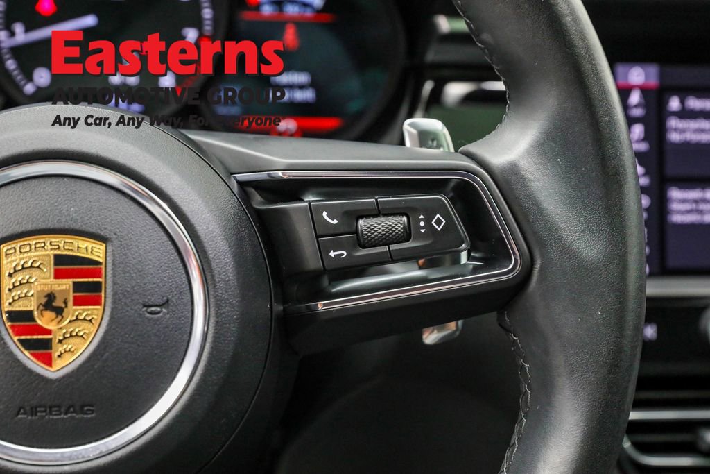 Used 2023 Porsche Macan T w/ Premium Package Plus image 16