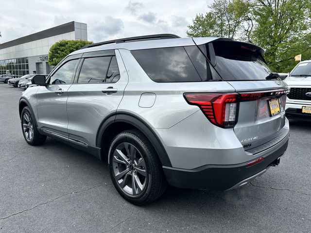 Certified 2025 Ford Explorer Active w/ Active Comfort Package AWD/4WD image 7