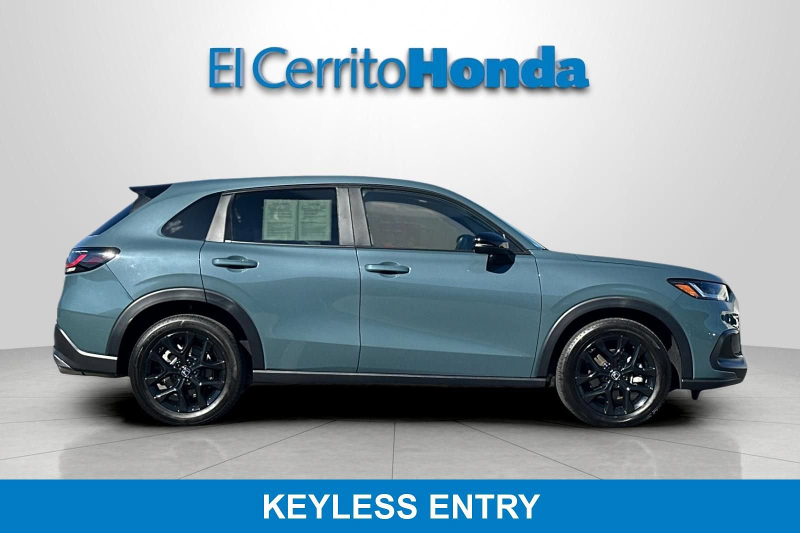 Certified 2025 Honda HR-V Sport image 2