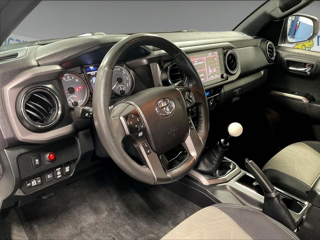 Certified 2022 Toyota Tacoma TRD Sport w/ Technology Package AWD/4WD image 8