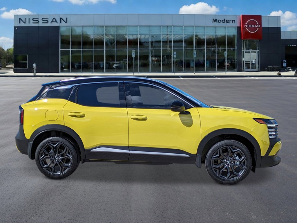 New 2026 Nissan Kicks SR w/ SR Premium Package FWD image 6