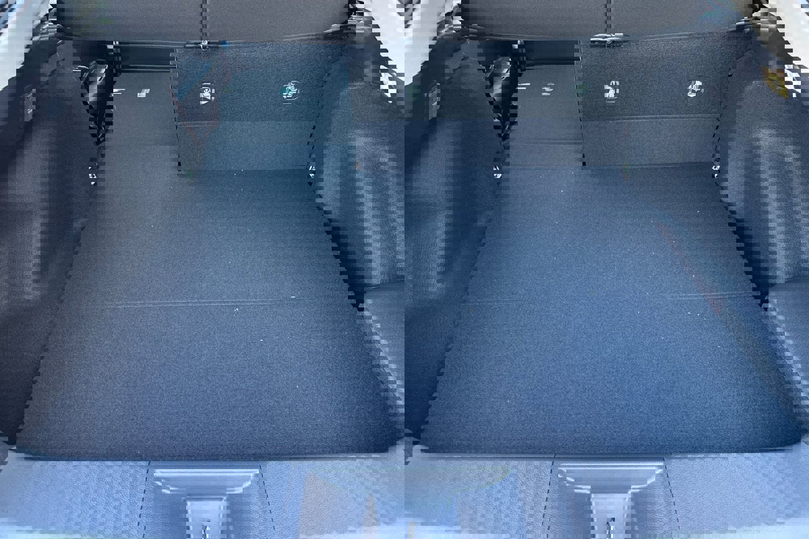 New 2026 Toyota Prius Plug-In Hybrid image 17