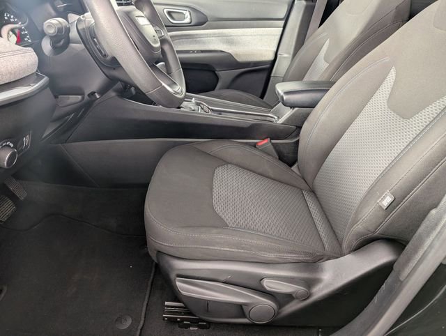 Certified 2023 Jeep Compass Sport image 12