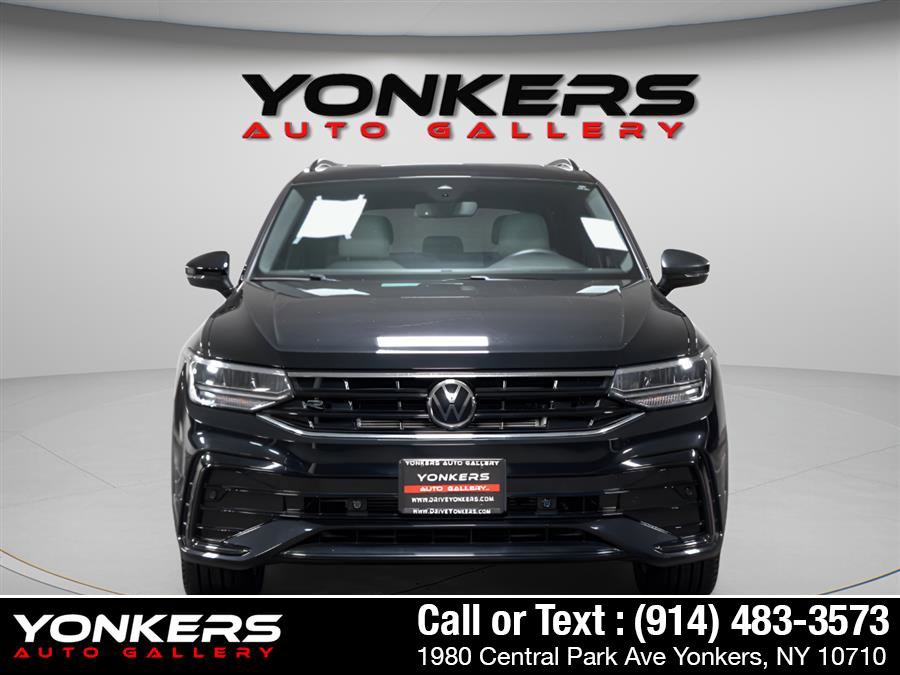 Used 2022 Volkswagen Tiguan SE R-Line AWD/4WD image 15
