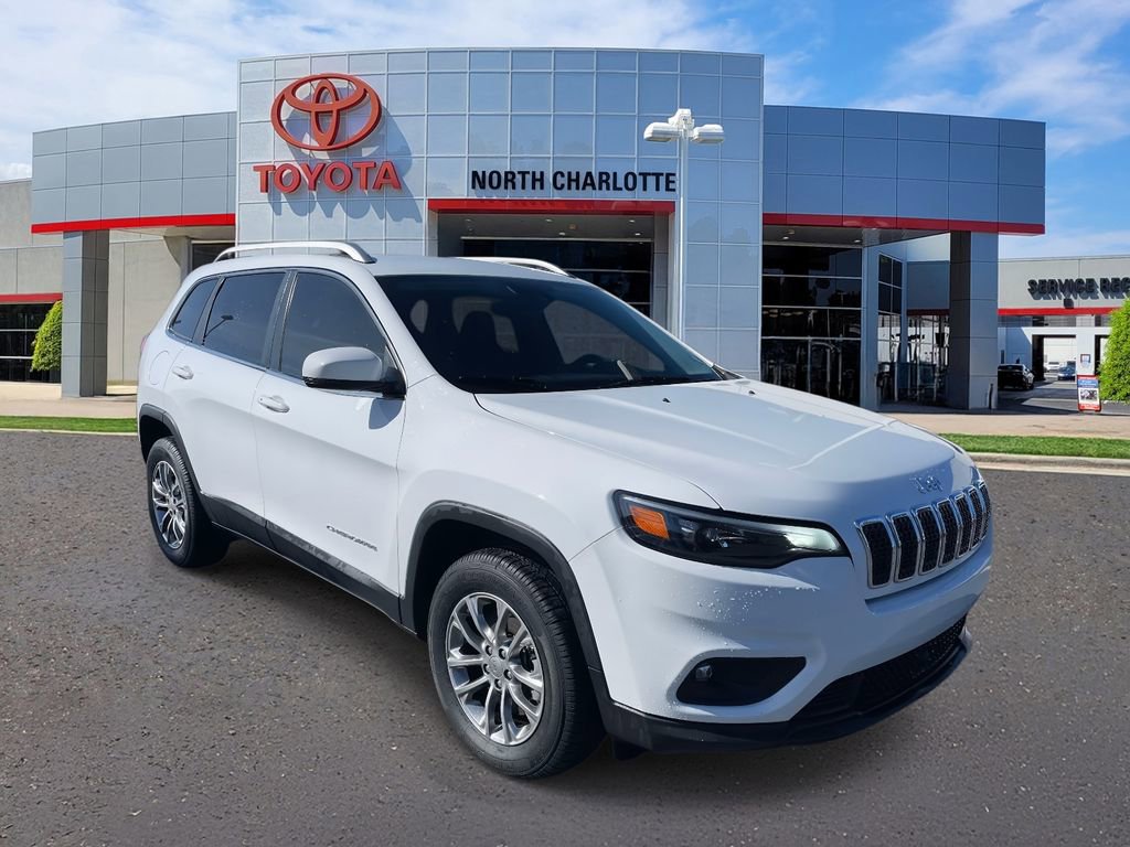 Used 2021 Jeep Cherokee Latitude Lux image 3