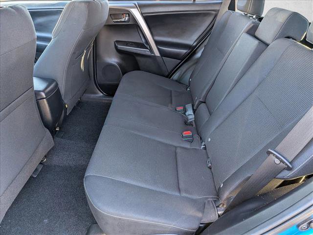 Used 2018 Toyota RAV4 XLE image 17