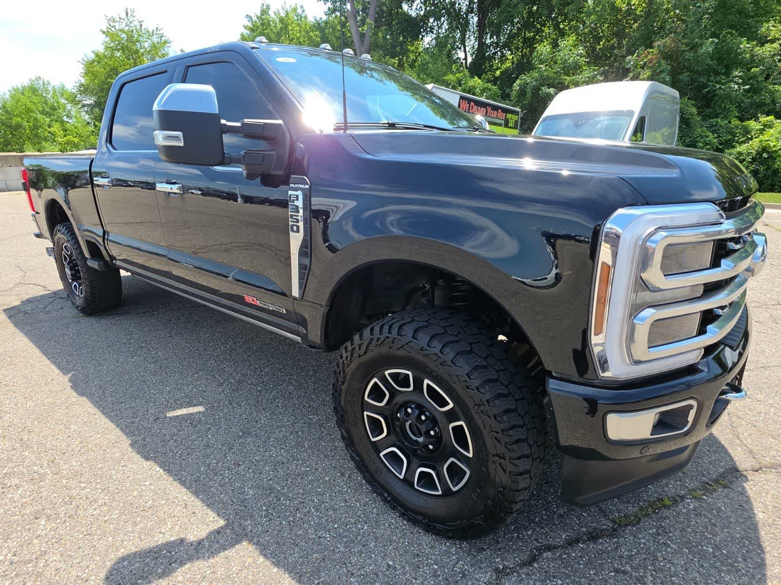 Used 2024 Ford F350 Platinum AWD/4WD image 5