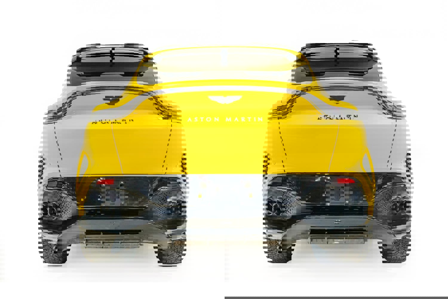 Used 2023 Aston Martin DBX 707 image 8