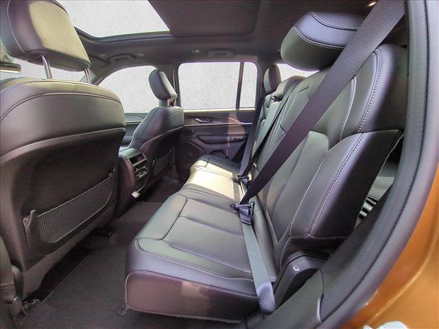New 2026 Jeep Grand Cherokee Limited w/ Limited Altitude Package RWD image 15