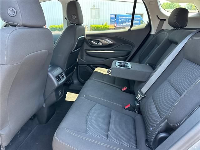 Certified 2024 GMC Terrain SLE AWD/4WD image 17