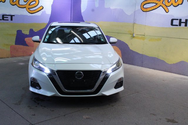 Used 2019 Nissan Altima 2.5 Platinum image 3
